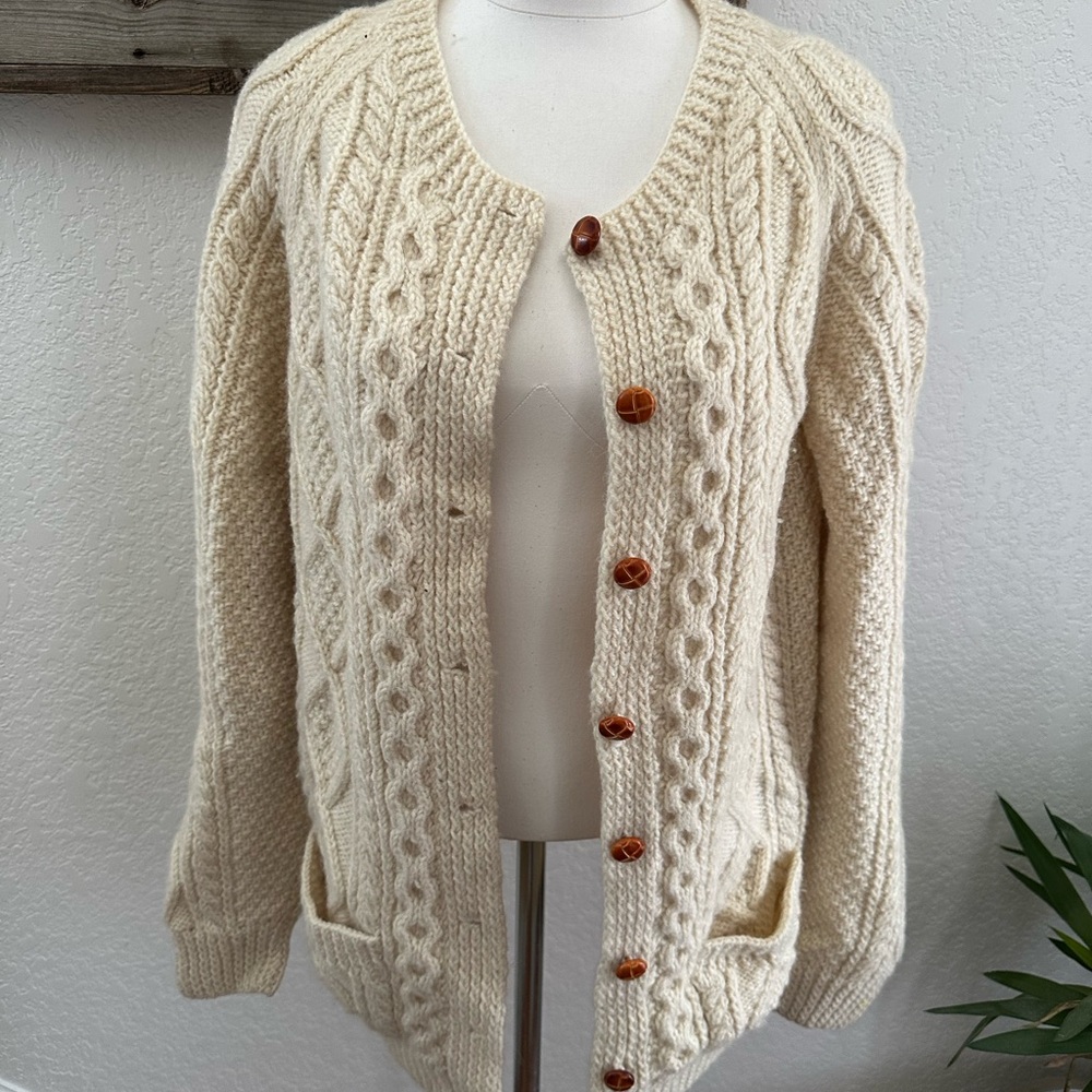 VTG John Molloy Irish Women's Cream Cable Knit‎ Sweater